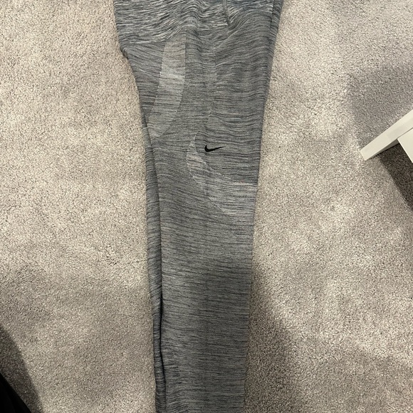 Nike DriFit pants - Picture 4 of 5